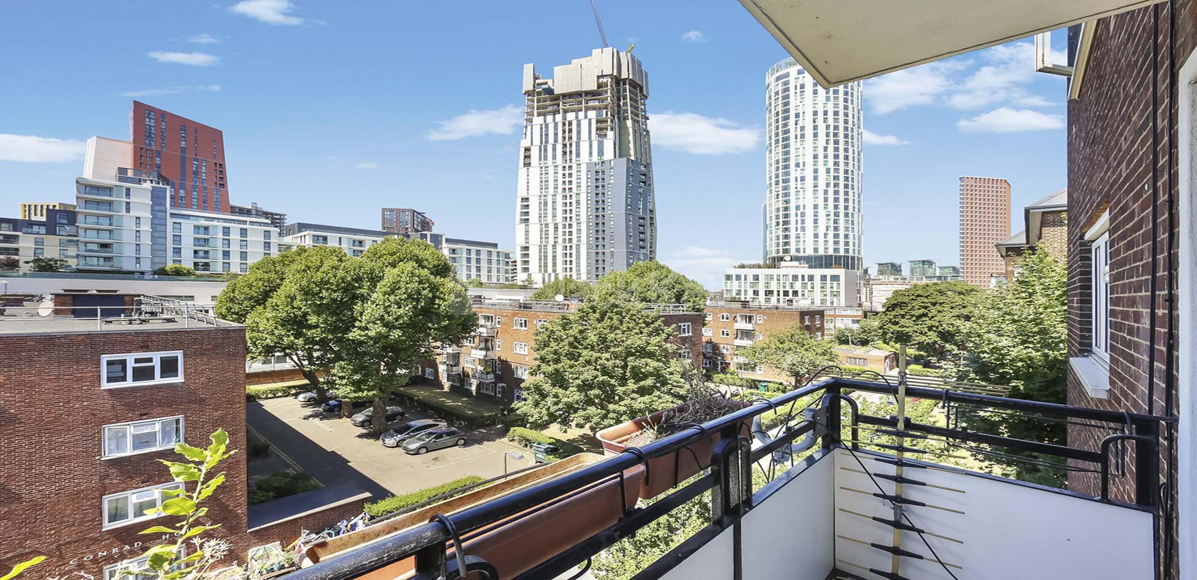 			UNDER OFFER, 4 Bedroom, 1 bath, 1 reception Apartment			 Wyvil Road , Vauxhall SW8